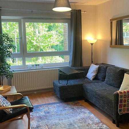Cosy Flat For 4, Family Friendly, Private Parking, Close To Central ロンドン エクステリア 写真